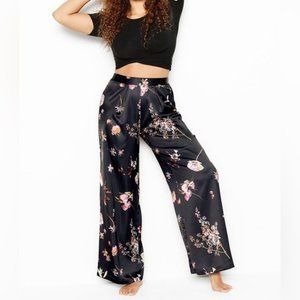 NWOT Victoria’s Secret Wide Leg Silky Palazzo Loungewear Pants | XSmall